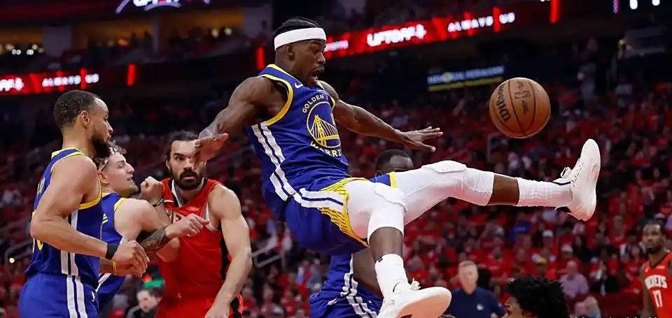 巴特勒连续十五场比赛得分超过爆冷，巴塞罗那挑战极限！的简单介绍